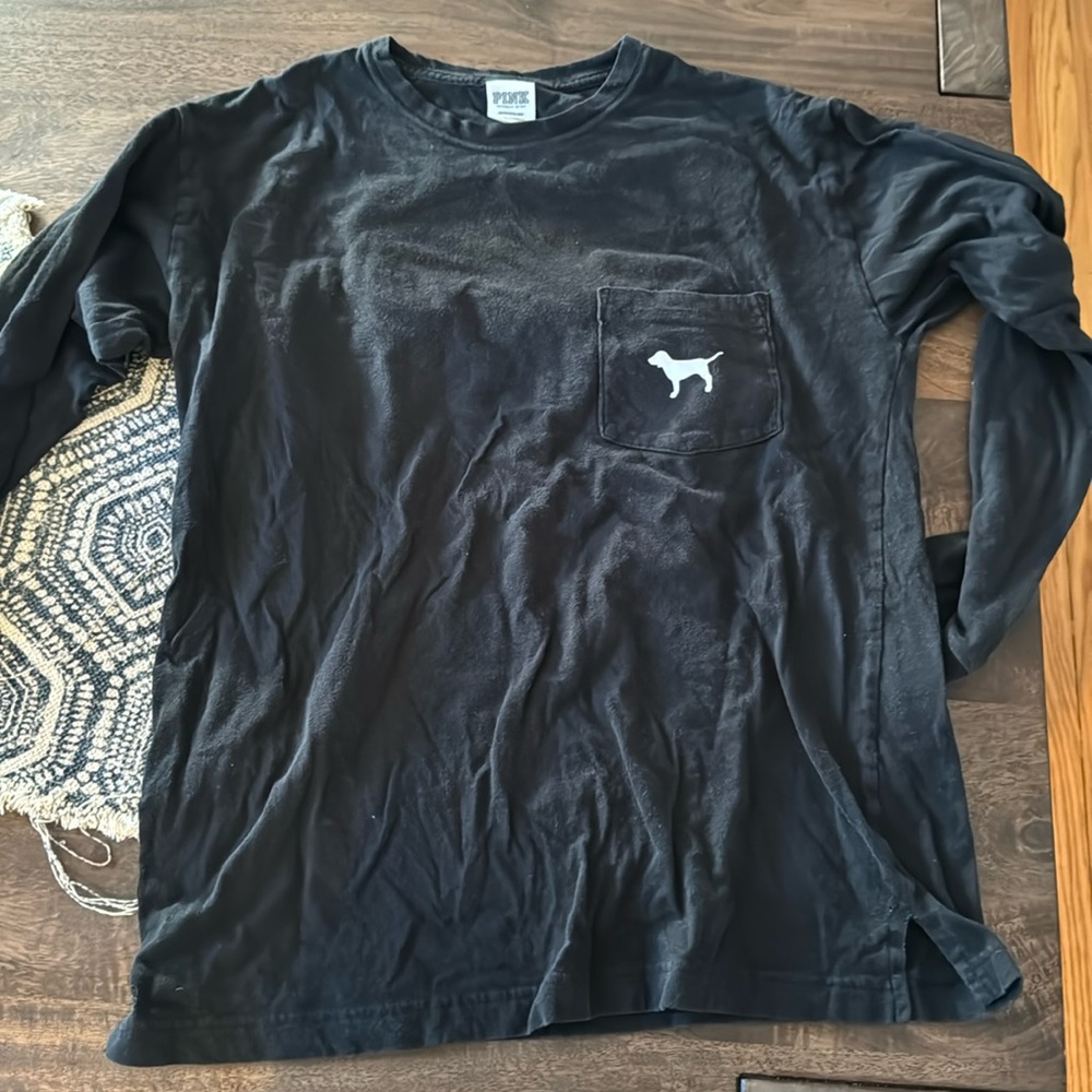 VICTORIAS SECRET PINK LONG SLEEVE BLACK SHIRT SIZE SMALL
